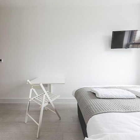 Victorian Building Turned Charming Hotel Perfect For Short And Long Term Stay With Wifi 런던 외부 사진